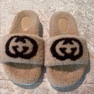 Gucci Beige Shearling Logo Slide Sandals
